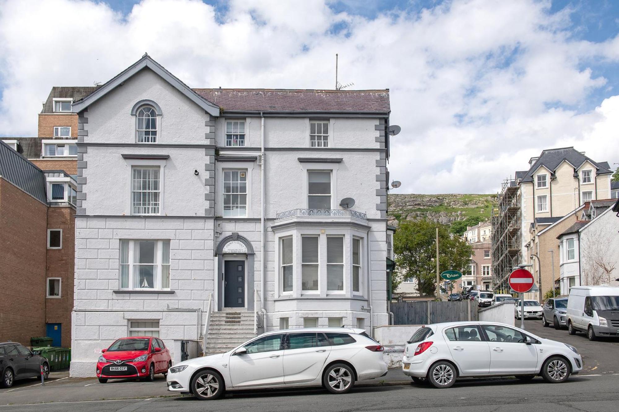 Abbey Road Boutique Holiday Apartment Llandudno Ngoại thất bức ảnh
