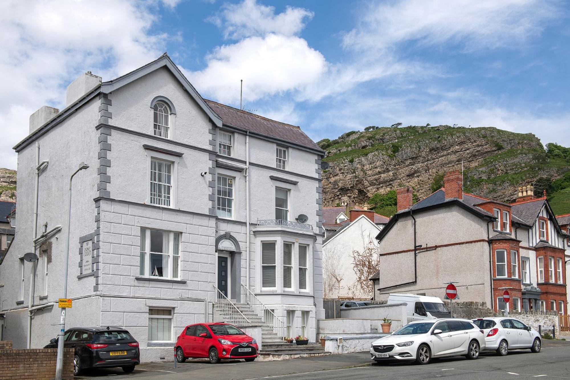 Abbey Road Boutique Holiday Apartment Llandudno Ngoại thất bức ảnh